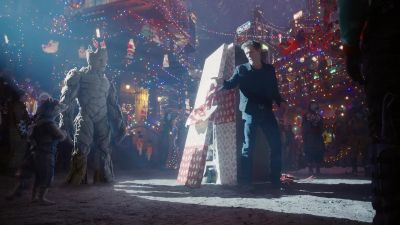 Dude calm down We're not gonna hurt you - The Guardians of the Galaxy Holiday Special