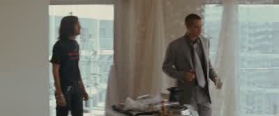 Dude, don't leave. - Ocean's Twelve