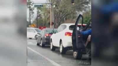 Dude, this is a major road
rage action happening here. - Road Wars