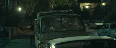 - Dude! Oh...
- [Billy laughs giddily] - Daisy Jones & the Six