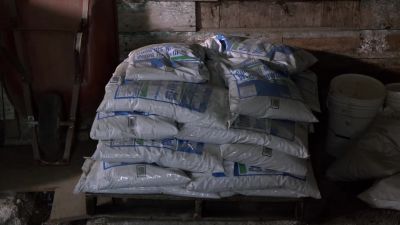 - DUDE, THEY MADE
FERTILIZER HERE. - Psych