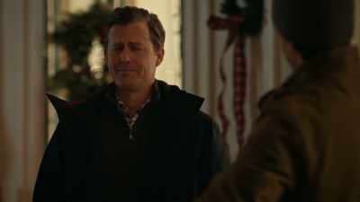 Dude, uh, I broke up with her, - Christmas with the Campbells