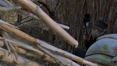 - Dude, you're trapped!
- It's over, man! - Six Feet Under