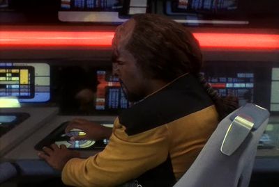 Dukat's ship is under fire. - Star Trek: Deep Space Nine