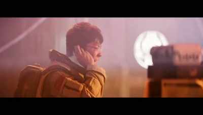 [Duoduo yelling] - The Wandering Earth