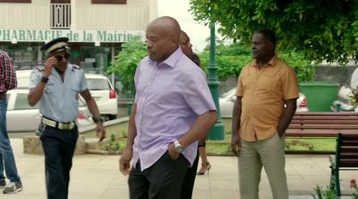 DWAYNE: Gentlemen. - Death in Paradise