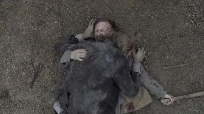 Dwight! Raise the axe. - Fear the Walking Dead