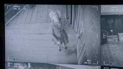 Dylan, I think
your mom's outside. - Bates Motel