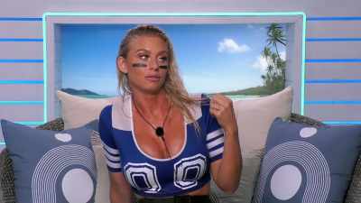 >> DYLAN. - Love Island