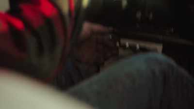 -[Dyse] Whoa!
-[Shawn] Oh, there you go. [laughs] - Car Masters: Rust to Riches