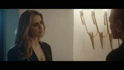 - È bellissima.
- Sì, è molto bella. - I migliori giorni