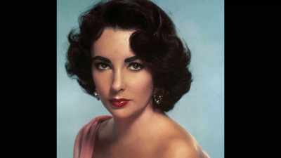 E eu entrei lá. Nós nos conhecemos,
e ele me mediu. - Rita Moreno: Just a Girl Who Decided to Go for It