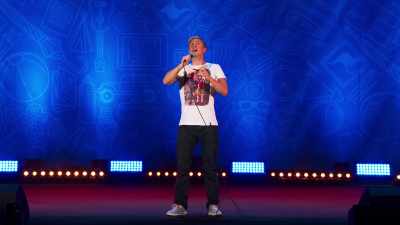 * E-I-E-I-E-I * - Russell Howard: Recalibrate