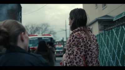 E încă liber, Paula.
Uită-te la filmare! - Long Bright River