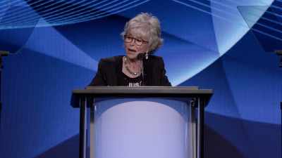 É interessante como continuamos
arrastando o passado para o presente. - Rita Moreno: Just a Girl Who Decided to Go for It