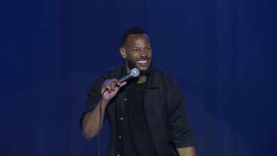 E pe cale
să i-o tragă Omului cu coasta." - Marlon Wayans: God Loves Me