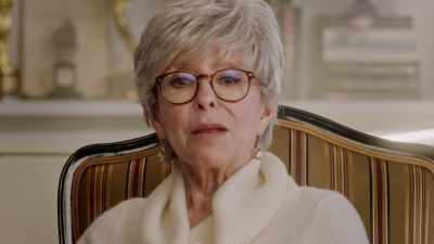 E, quando percebi, começaram a brotar - Rita Moreno: Just a Girl Who Decided to Go for It