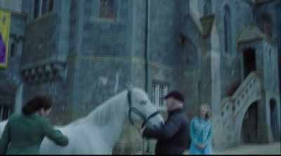 E temos de aceitar esse facto. - Royally Ever After