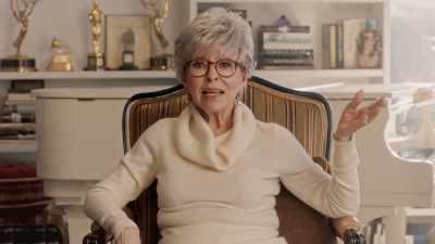 E todas as mulheres cantavam, - Rita Moreno: Just a Girl Who Decided to Go for It