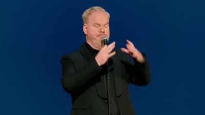 "É uma coisa de metal em forma de sino. - Jim Gaffigan: Dark Pale