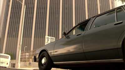 [ EARTH, WIND & FIRE'S
"LET'S GROOVE" PLAYS ] - Wicked City