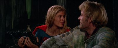 Earth Zaltar Earth a tree a horse - Supergirl