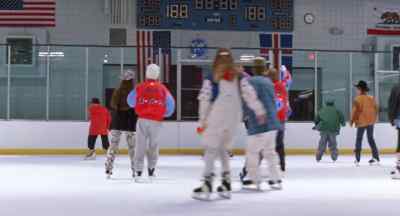 - Easy, easy now.
- Whoa. - D2: The Mighty Ducks