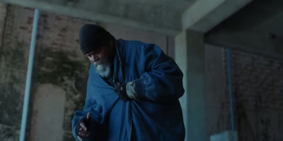 Easy! Easy, that's my good leg. - 5000 Blankets