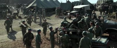 Easy, fellas, easy. - Hacksaw Ridge