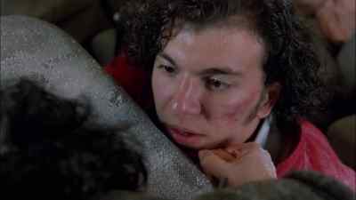 - Easy, ma'am, easy.
- My legs! - Alive