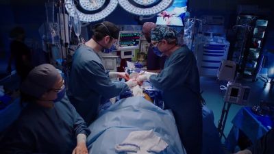 - Easy. - Chicago Med
