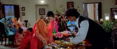 Eat this on the sly. - Dilwale Dulhania Le Jayenge