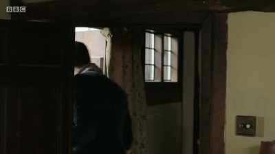 Edie Grimes knows something. - Shakespeare & Hathaway - Private Investigators