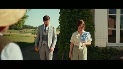 Eef tu bude každou chvíli - The Awkward Weekend