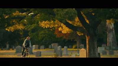 (eerie music)
(bicycle whirring) - Natty Knocks