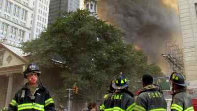 Șeful Joseph Pfeiffer și echipajul său cu batalionul - 9/11: The Day the World Stood Still