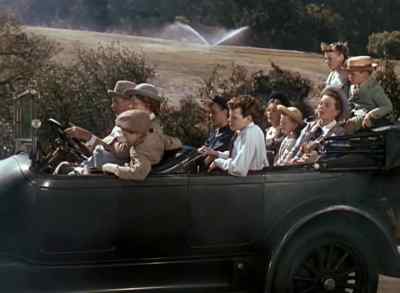 Eh, that fan belt again.
You have to get out, Bill. - Cheaper by the Dozen