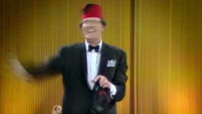Eh? How, how, how...
(AUDIENCE LAUGHING) - Tommy Cooper Forever