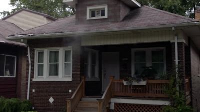 - Eh.
Looks like burnt popcorn, boys. - Chicago Fire