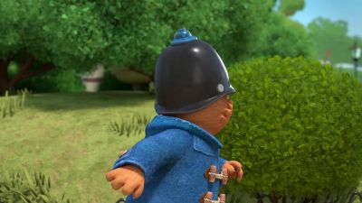 - -Oh? - The Adventures of Paddington
