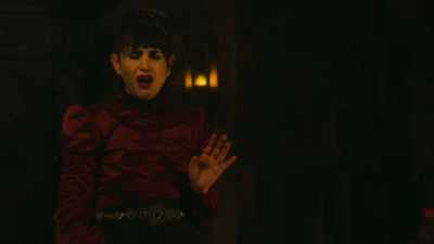 Eh... Slam the door. - What We Do in the Shadows