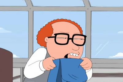 Eh, there's something on here. - Family Guy