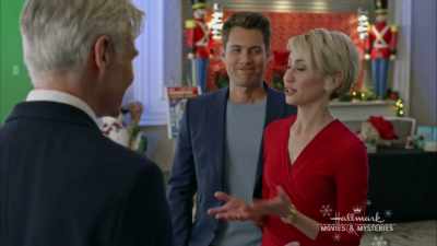 Ei paineita. 
-Herra MacAllen. George. - A Christmas for the Books