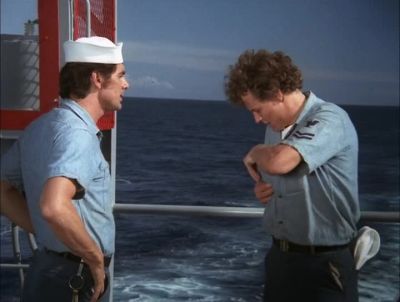 EIGHT DIME BAGS DO YOU? - Hawaii Five-0