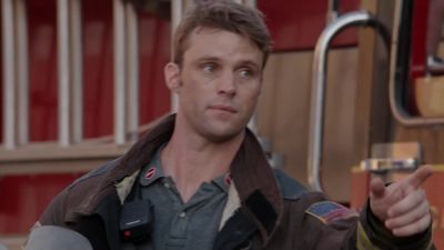 Eighty-one, mount up. - Chicago Fire