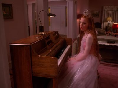 EILEEN:
Gersten. - Twin Peaks