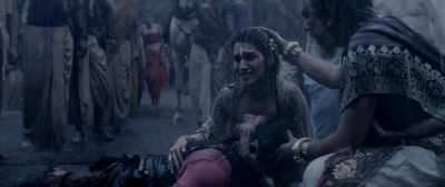 Either surrender before
the full moon night or die. - Raabta