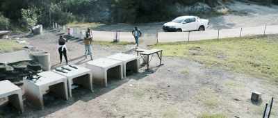 - Ekse... ekse... Nkosi my man. - Alleyway