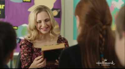 - Ela é minha filha!
- E minha! - Royally Ever After
