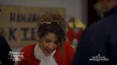 Ela está no hospital - Christmas for Keeps